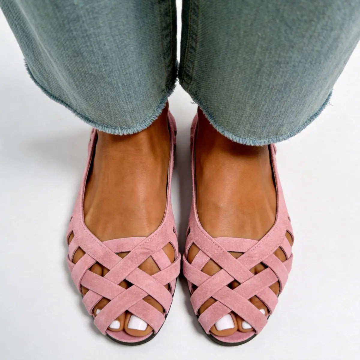 Flat bottomed hollow hole shoes anti slip beach sandals for women eprolo
