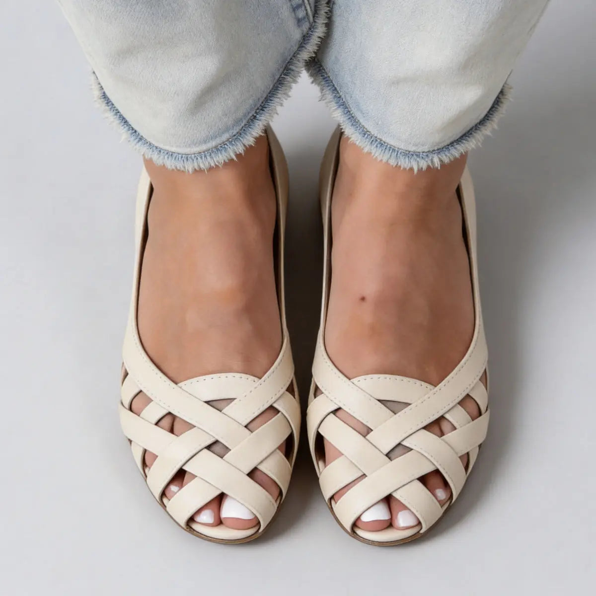 Flat bottomed hollow hole shoes anti slip beach sandals for women eprolo